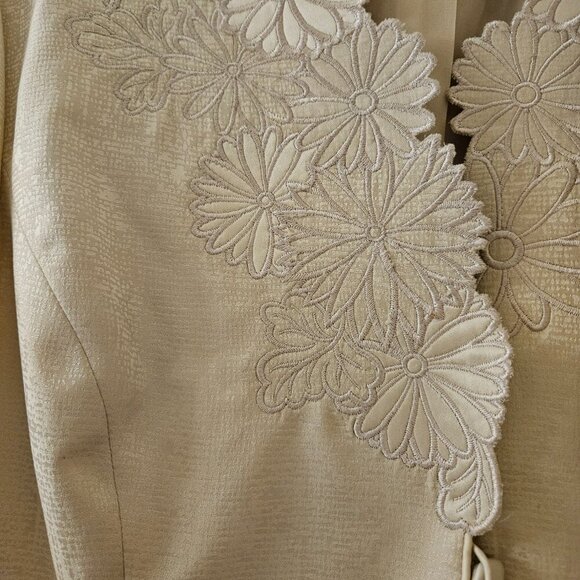 Adrianna Papell 100% Silk creme pearl shimmer Formal Special Occasion Suit 14 - Picture 16 of 16